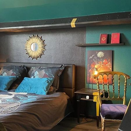 Bed and Breakfast Les Nuits Victoriennes Saint-Germain-du-Corbeis Esterno foto